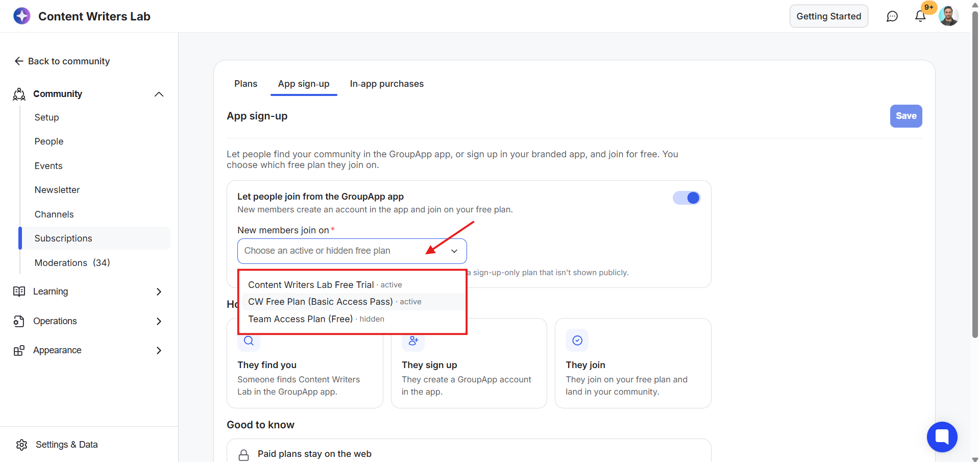 The Community > Subscriptions App sign-up screen shows a free-plan dropdown; a red arrow points to it and a red box highlights its plan options. Visible: Community, Subscriptions, Plans, App sign-up, In-app purchases, Save.