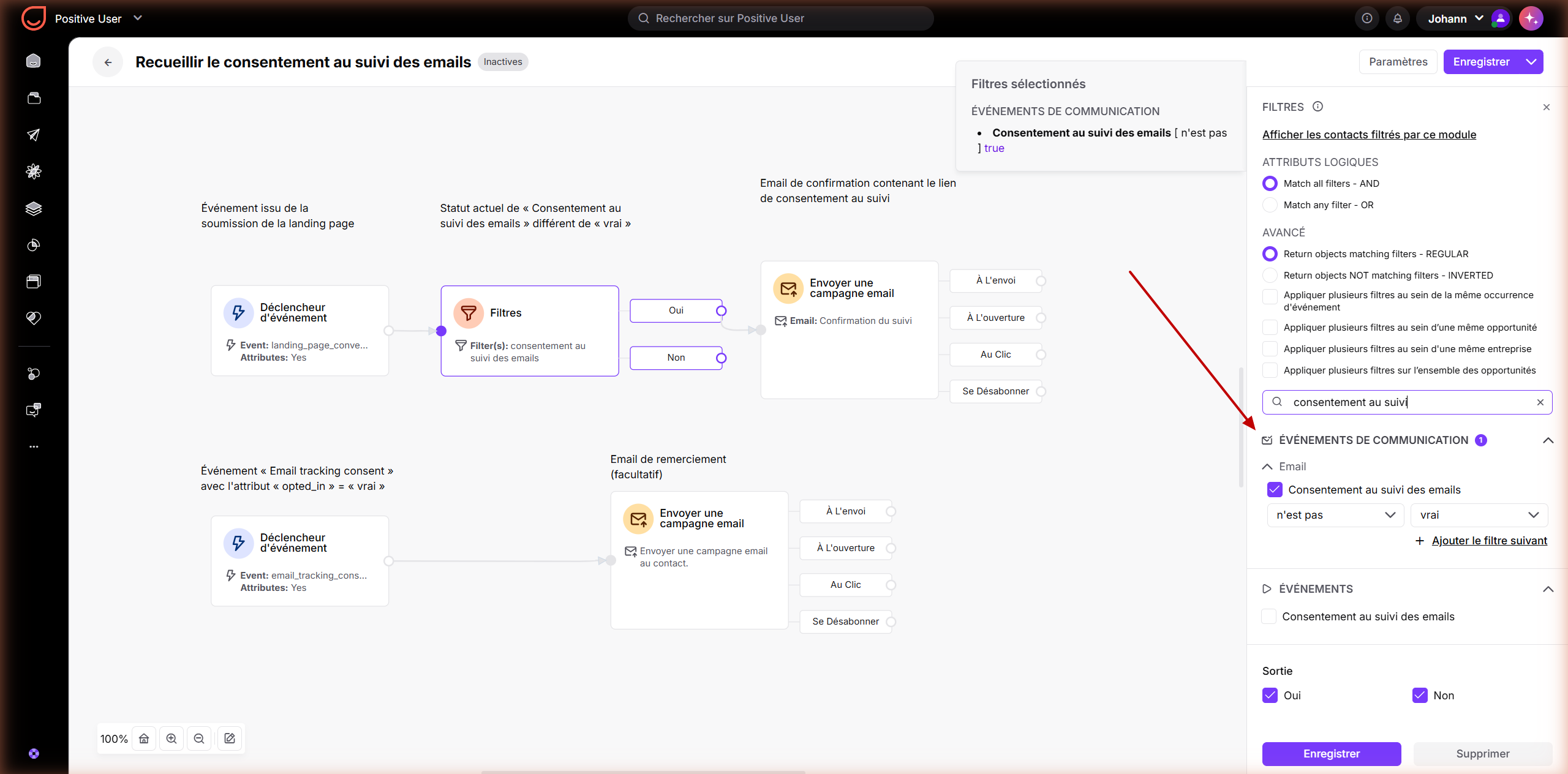 Automation workflow editor titled “Recueillir le consentement au suivi des emails” with the Filtres sidebar open; a red arrow points to the selected “Consentement au suivi des emails” communication event filter. Visible: Recueillir le consentement au suivi des emails, Inactives, Paramètres, Enregist