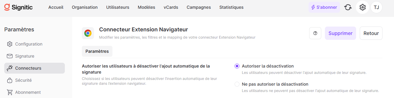 Signitic settings screen for the Chrome browser extension connector, showing options to allow or prevent users from disabling automatic signature insertion. Visible: Signitic, Accueil, Organisation, Utilisateurs, Modèles, vCards.
