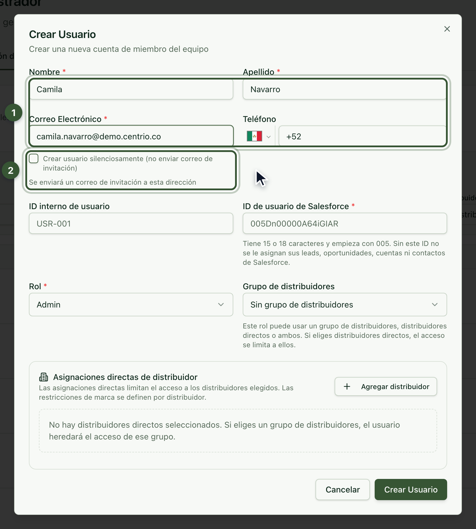 Formulario Crear Usuario con nombre, apellido, correo y la casilla de invitación
