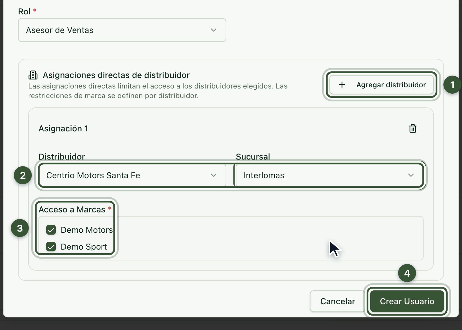 Sección de asignación con distribuidor, sucursal, acceso a marcas y el botón Crear Usuario
